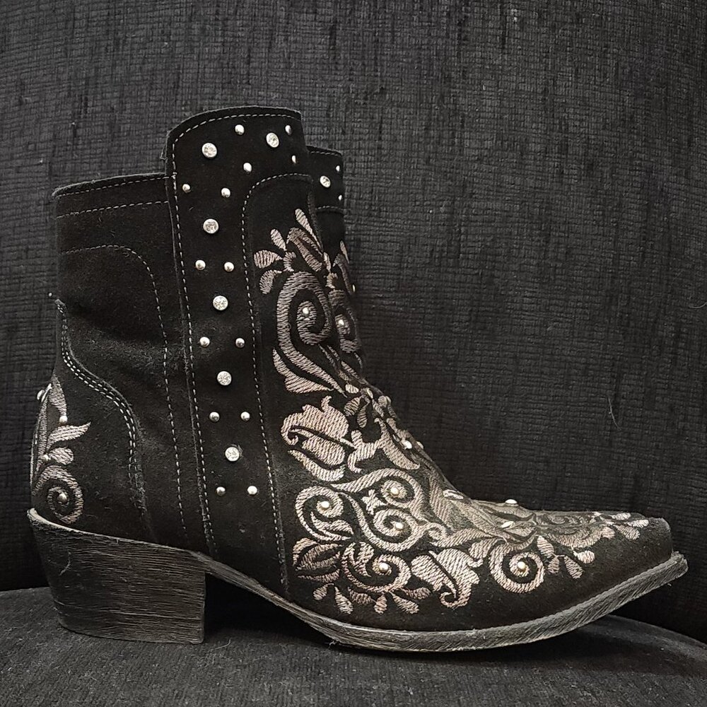 Joe Boots by Arles Black Embroidered Heeled Ankle Boots - Woman's Size 8.5
